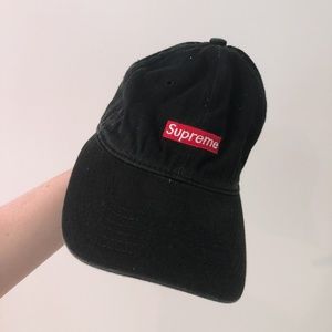 black supreme snapback